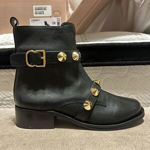 Size 8 Vicenza Boots